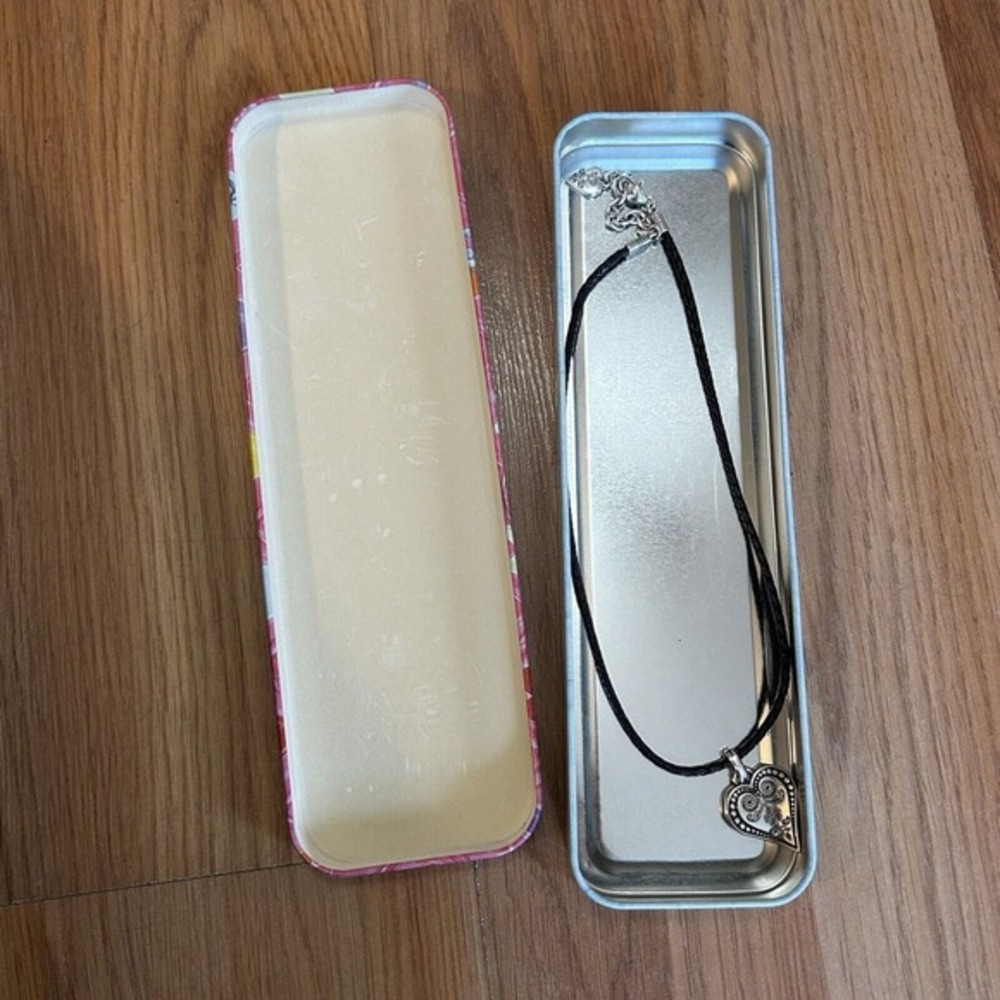 Brighton Silver Toned And Black Leather Chain‎ Necklace And Tin Case Y2K Gift - Picture 10 of 10